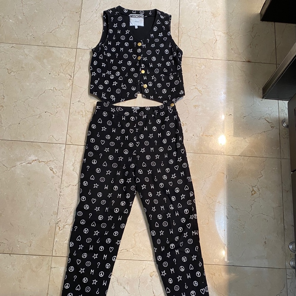 MOSCHINO SKINNY PANT & VEST SET, gold hardware☮️